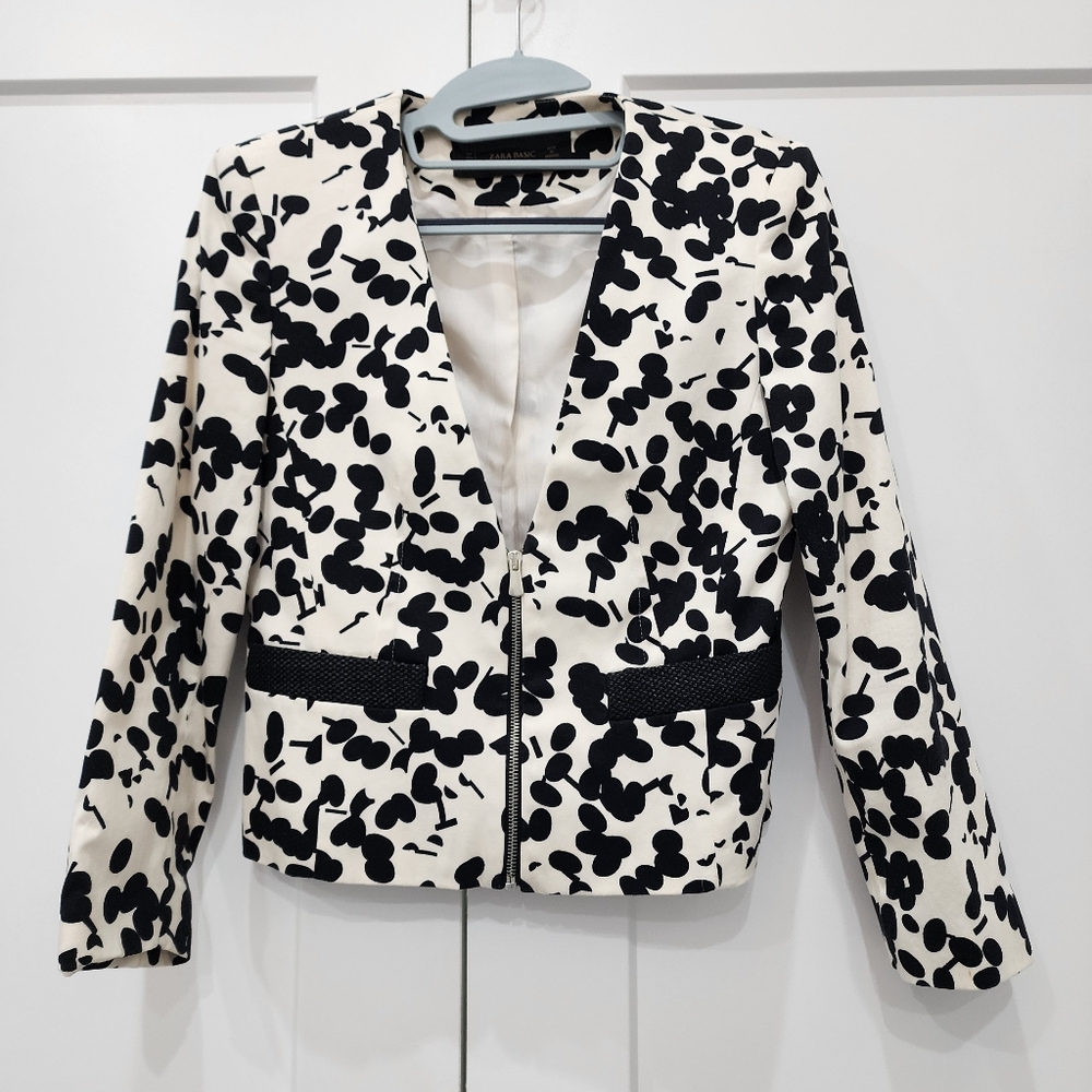 Zara Basic Deep V-Neck Small Jacket